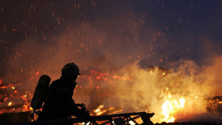 Доброволци нащрек заради риска от пожари