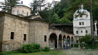 Манастирите влязоха в Чудесата