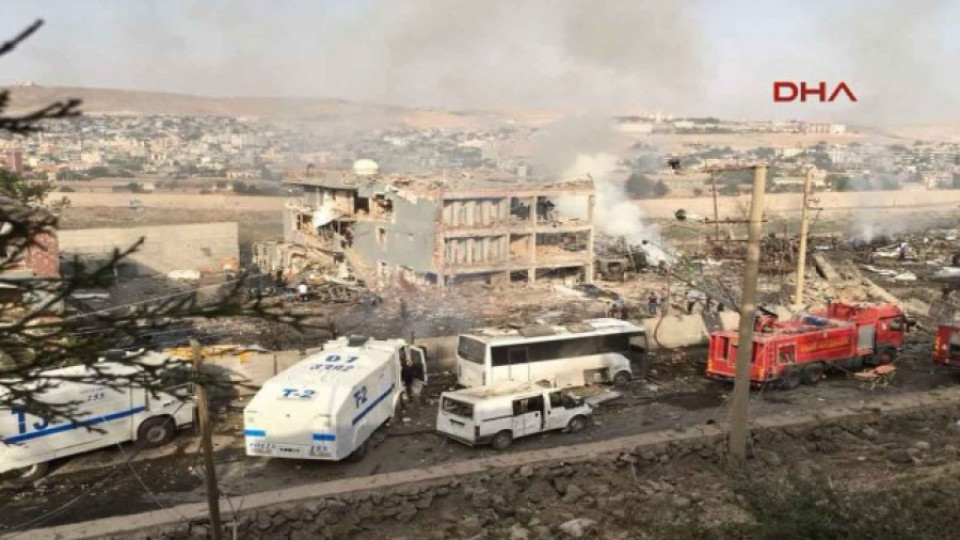Жертви и ранени при поредно нападение в Турция | StandartNews.com