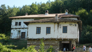 Суковският манастир си избира кум