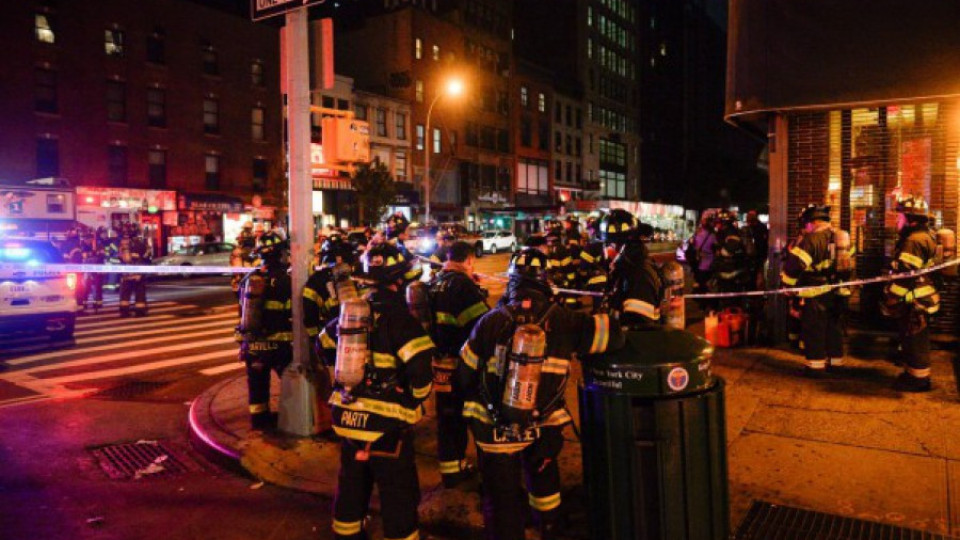 Тенджера, свързана с жици и телефон на преки от експлозията в Манхатън  | StandartNews.com