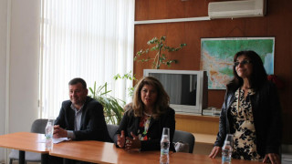Йотова: България има нужда от силен държавен глава