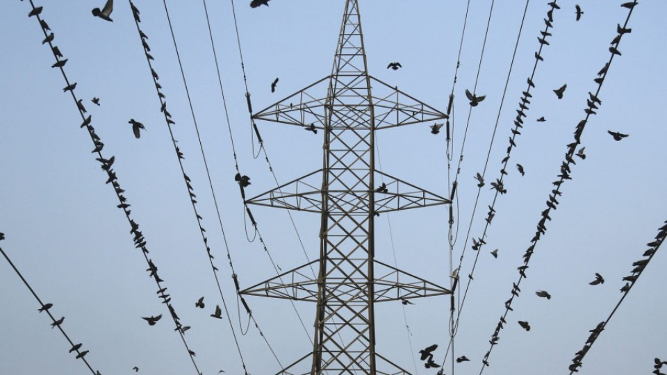 Спират кражбите на ток с дистанционни електромери | StandartNews.com