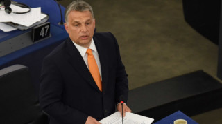 Орбан плаши да съди ЕК заради бежанците