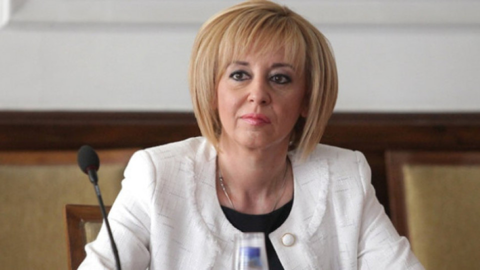 Манолова: Поздравявам депутатите за промените в ИК | StandartNews.com