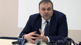 Персенски с обвинение заради ваксините