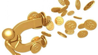 Обеднели сме с 2 млрд. долара за година