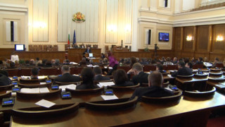 Мобилните оператори дават до 2 часа данни за бедстващ бовек