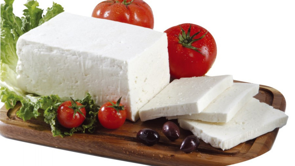 КЗК проверява сирене за растителни добавки | StandartNews.com