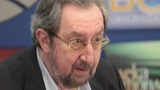 Плевнелиев да се поучи от Желев