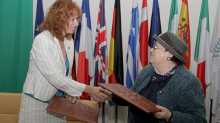 Потомка на самаряни дари имот за милион