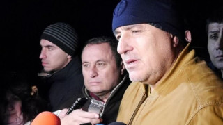 Борисов остава в Хитрино, инспектира цистерната, изпускаща газ
