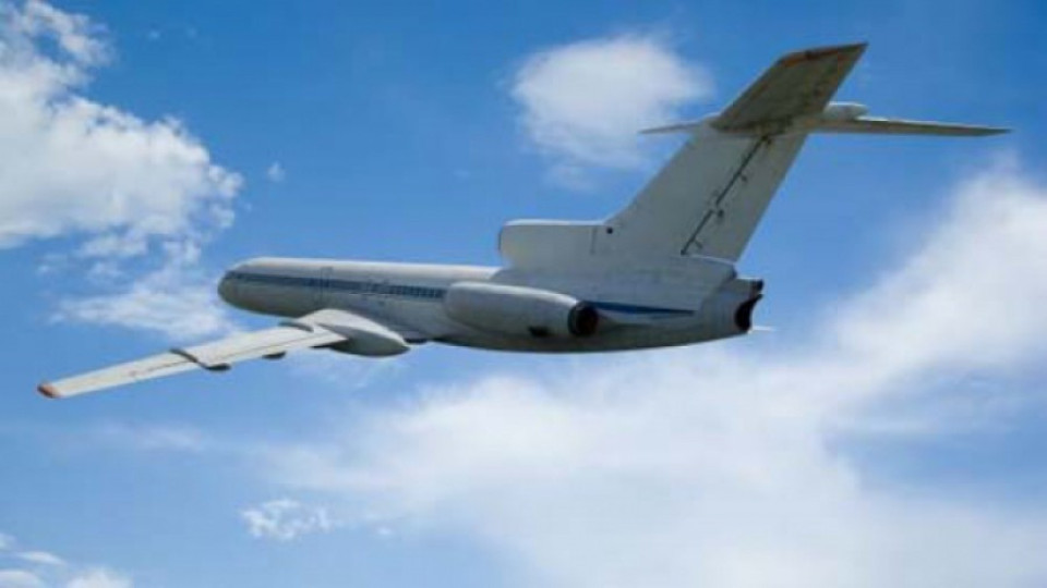 Откриха отломки от ТУ-154 в Черно море | StandartNews.com