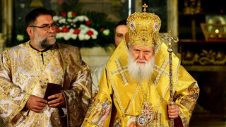 Патриарх Неофит: Да има навсякъде около нас мир, радост и благоденствие