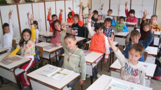 Възможно е учениците да отучват удължената ваканция