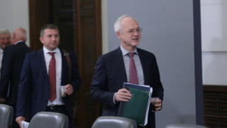 Работодатели напуснаха Тристранката
