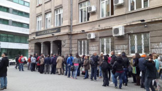 Край на опашките за първолаци