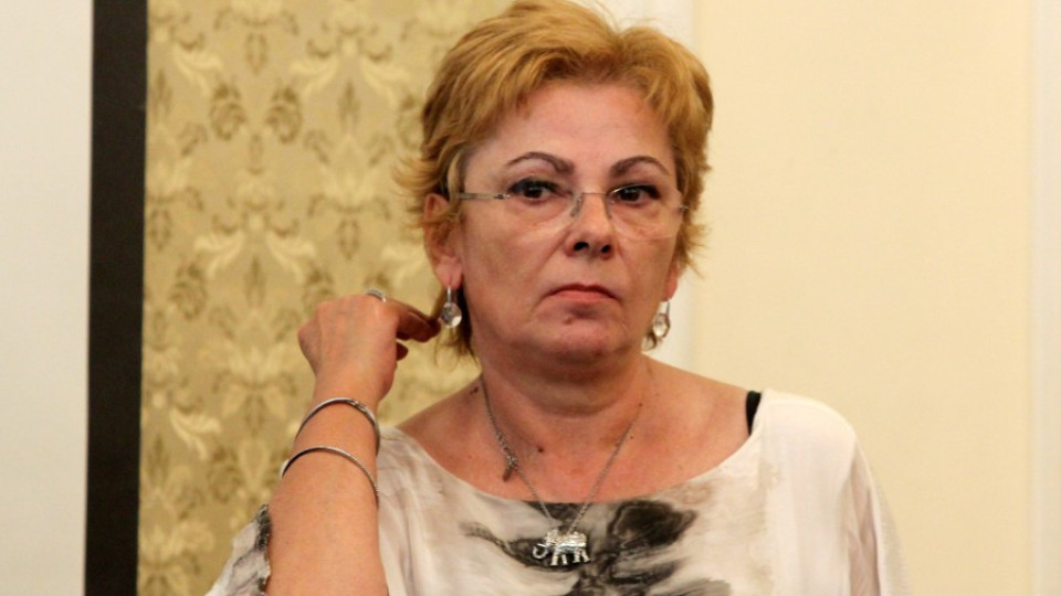 Юлия Ненкова: Две глоби на  туроператори  за картел | StandartNews.com