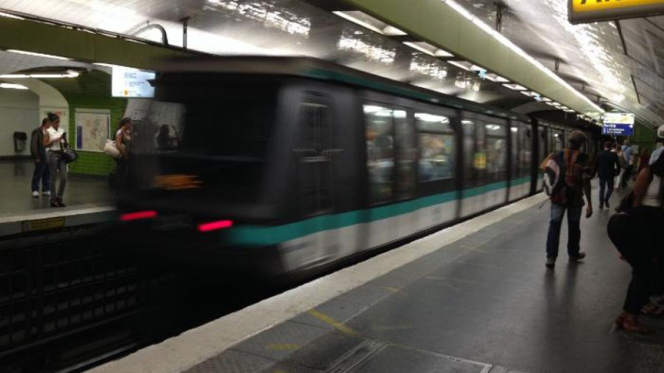 Хайка за касапин от метрото в Париж | StandartNews.com