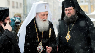 Патриарх Неофит чества имения си ден с молебен