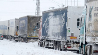 Затвориха Дунав мост за повече от 3 часа