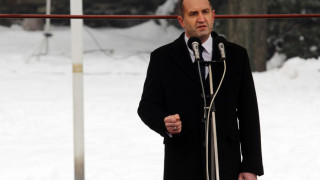 Радев тръгва към Брюксел
