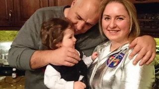 Честитки във Фейсбук за внука на Борисов
