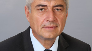 Уволнен областен отказа да е депутат