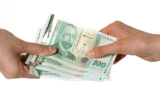 235 евро минимална заплата у нас, 1500 евро във Франция