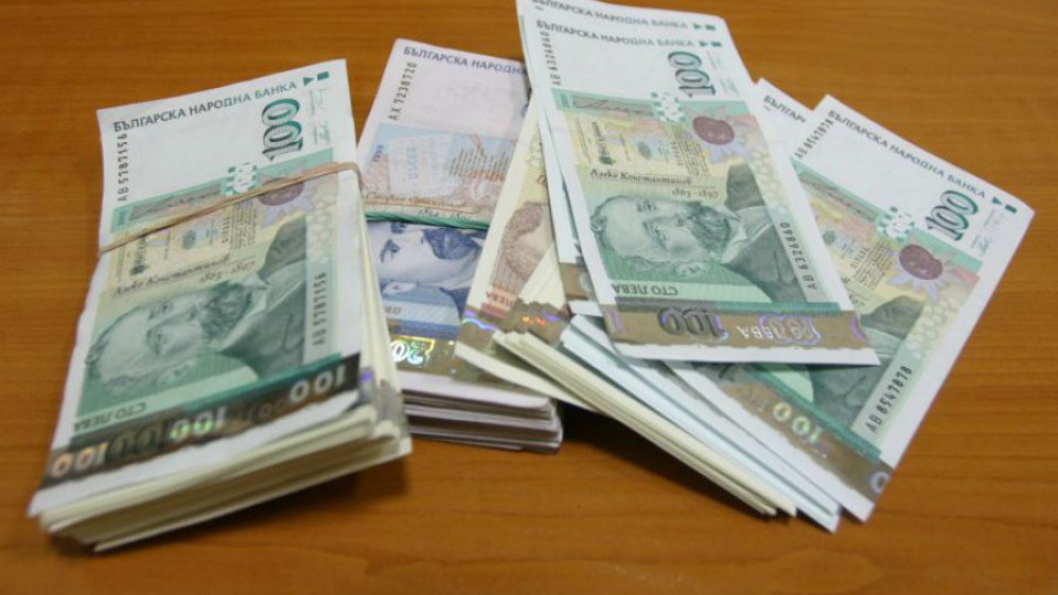 Средната заплата мина над 1000 лв. | StandartNews.com