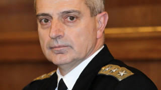 Армията на червено с 5600 души