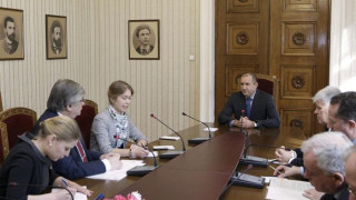 Радев се срещна с руския посланик