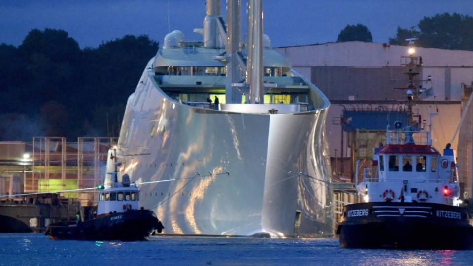 Арестуваха най-голямата яхта в света за дългове | StandartNews.com