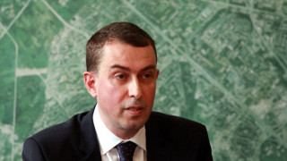 Актьорите не искали книги пред Народния