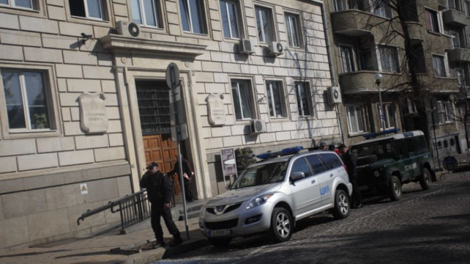 Софиянци плащат местни данъци и такси без комисионна | StandartNews.com