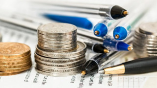 С 640 млн. евро нарасна дългът на държавата и частните фирми