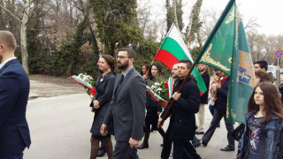 3000 стихотворения раздаде БСП в Силистра