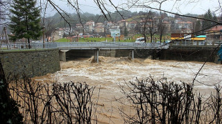 Забрана за вода от чешмата в 54 населени места