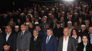 Карадайъ: Трябва да върнем младите хора