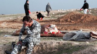 Откриха масов гроб на деца в Мосул