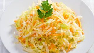 Скачат цените на морковите и зелето