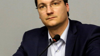 Трябва да убедим младите, че имат бъдеще в България
