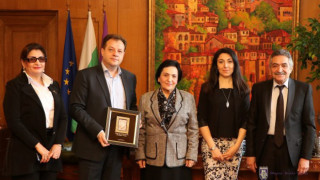 Велико Търново с покана за делегация в Азербайджан
