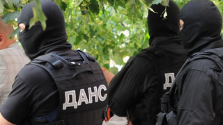 Гоним още двама турци от България