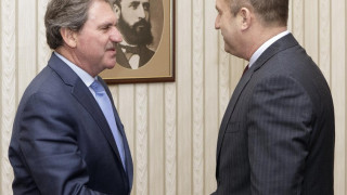 Президентът Радев си пожела повече тенисисти като Григор