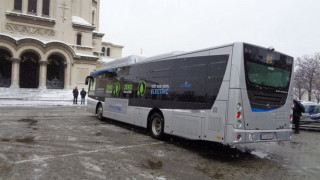 Нов електробус вози до летището