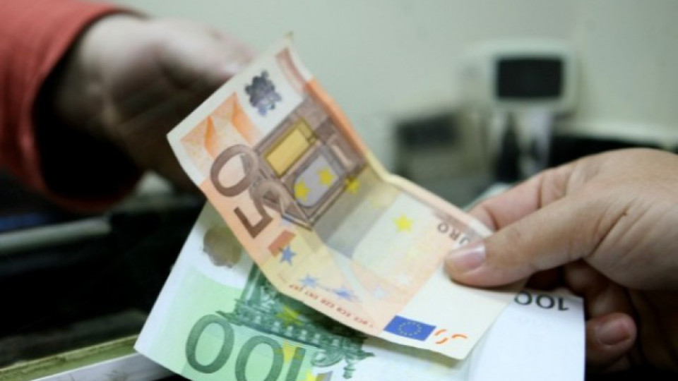 Взимаме заеми от банки в Германия, депозитите ни в Швейцария | StandartNews.com