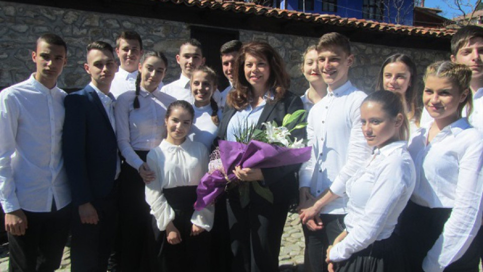 Вицепрезидентът: Децата да учат за героите на България | StandartNews.com