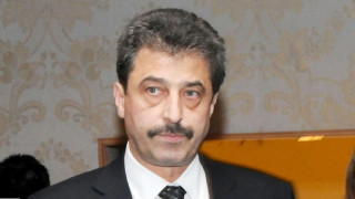 Василев пак се измъкна