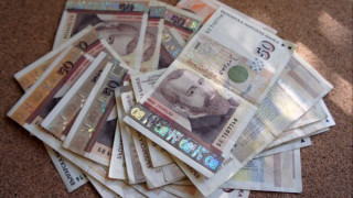 Експерт: Вноските по заемите до 25% от доходите